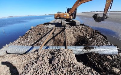 EL MUNICIPIO JUNTO A FERRO EXPRESO PAMPEANO E HIDRÁULICA TRABAJAN EN EL RECAMBIO DE CAÑERÍAS EN EL SECTOR DEL BAJO DE SANGLA