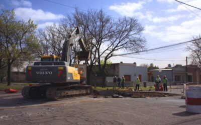 EL MUNICIPIO FINALIZÓ LAS OBRAS DE INFRAESTRUCTURA DEL COLECTOR CLOACAL EN CALLE HERNÁNDEZ Y LA AMPLIACIÓN DE LA RED CLOACAL EN CALLE ROBERTO LUNA