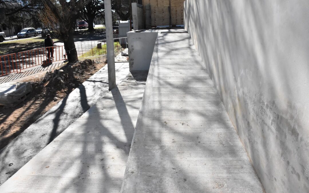 AVANZA LA OBRA EN EL POLO CIENTÍFICO TECNOLÓGICO Y ENTRA EN LA ETAPA FINAL LA CONSTRUCCIÓN DE LA RAMPA DE LA ESCUELA 8