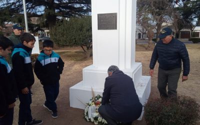 DÍA DE LA BANDERA: CON LA COLOCACIÓN DE UNA OFRENDA FLORAL EN PLAZA ITALIA EN HOMENAJE A MANUEL BELGRANO, COMENZARON LOS ACTOS CONMEMORATIVOS