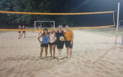 OLIMPÍADAS DEL REENCUENTRO 2024: SE DISPUTÓ LA QUINTA FECHA DEL BEACH VÓLEY FEMENINO Y HOY (MARTES) SE DEFINE EL GANADOR DEL BEACH VÓLEY MASCULINO