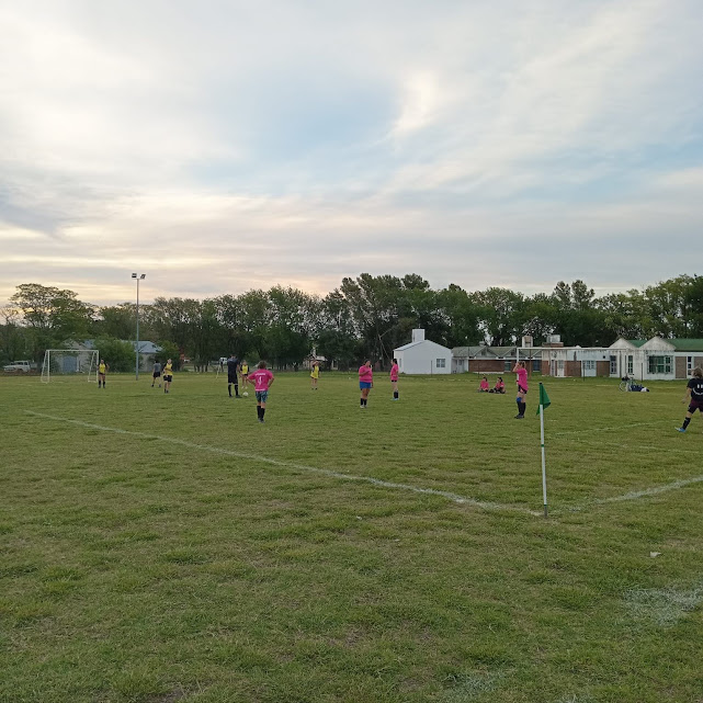 OLIMPÍADAS DEL REENCUENTRO 2024: LA ESQUINA, BAGUAL Y LEGENDARIAS II GANARON EN LA 7ª FECHA DEL TORNEO DE FÚTBOL 5 FEMENINO