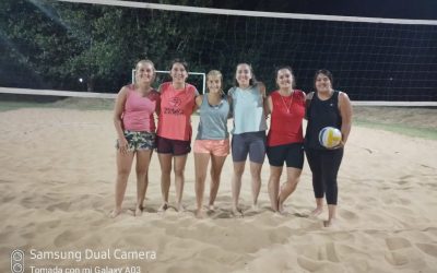 OLIMPÍADAS DEL REENCUENTRO Y LA JUVENTUD: SE DISPUTÓ LA SÉPTIMA FECHA, ZONA 1 DEL TORNEO DE BEACH VÓLEY FEMENINO CON TRIUNFOS DE LAS CHOLONETAS Y MESA CHICA