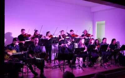 LA ORQUESTA DE TANGO DE LA ESCUELA MUNICIPAL DE MÚSICA SE PRESENTÓ EN EL CENTRO CÍVICO