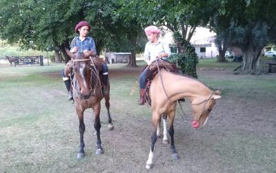 DÍA DE LA TRADICIÓN: MAÑANA (VIERNES) EN LA SOCIEDAD RURAL SE ENTREGAN LOS PREMIOS A LOS GANADORES DE LAS PRUEBAS DE RIENDAS: DOS CABALLOS