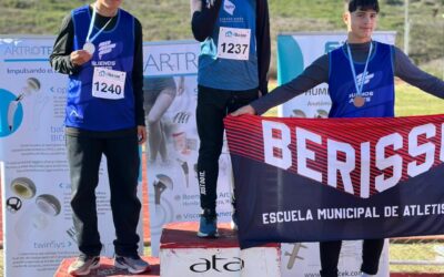 RAMIRO PIEDRABUENA SE CONSAGRÓ CAMPEÓN NACIONAL U14 EN DISCO Y SUBCAMPEÓN NACIONAL U14 EN LANZAMIENTO DE MARTILLO SUMANDO MÁS LOGROS PARA EL PÚA