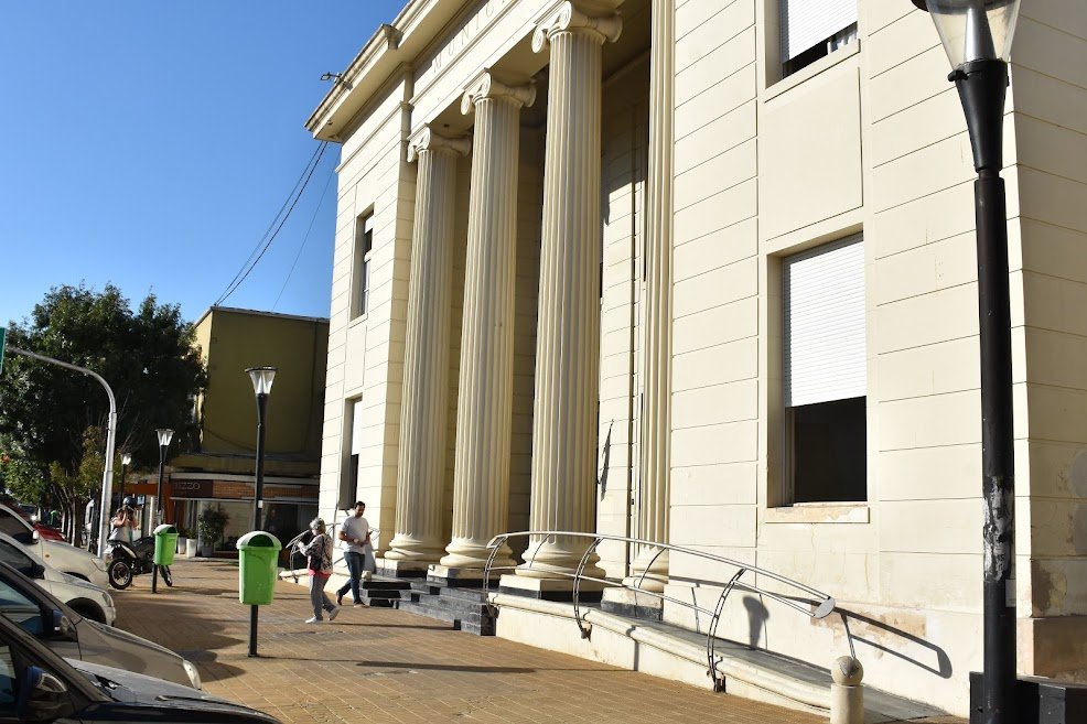 EL DEPARTAMENTO EJECUTIVO DEPOSITA MAÑANA (JUEVES) CON EL 25 POR CIENTO DE AUMENTO LOS SUELDOS DE SEPTIEMBRE DEL PERSONAL MUNICIPAL