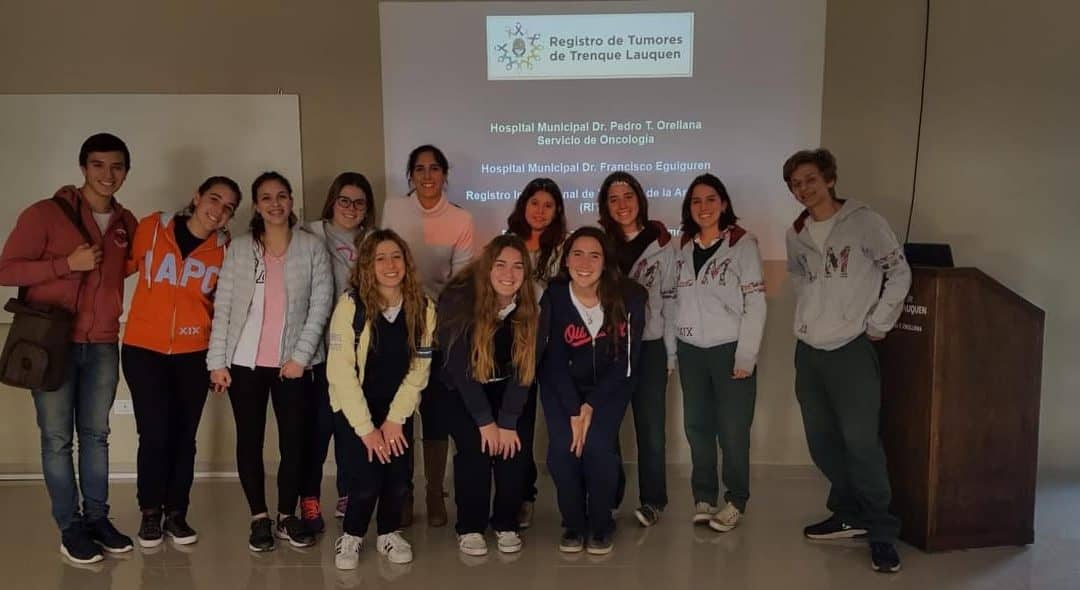 EN EL MARCO DE UN PLAN DE PASANTÍAS, ALUMNOS DE 6° AÑO SECUNDARIO FUERON A CONOCER EL FUNCIONAMIENTO DEL REGISTRO DE TUMORES