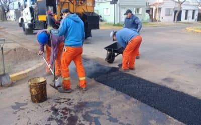 INFRAESTRUCTURA EJECUTA TRABAJOS DE PAVIMENTACIÓN Y BACHEO EN DISTINTOS SECTORES DE LA CIUDAD CABECERA