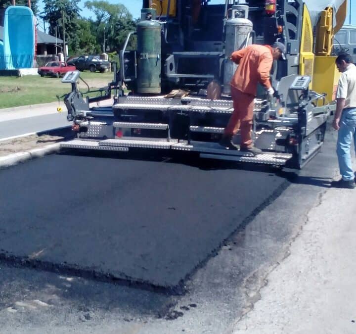 Comenzó la etapa de pavimentación en la obra de remodelación del acceso