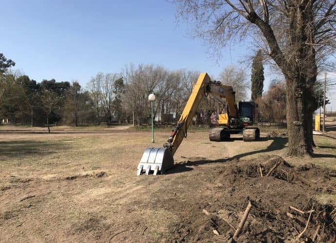 TREINTA DE AGOSTO: SE INICIÓ EL PLAN DE REFORESTACIÓN Y FORESTACIÓN EN DISTINTOS PUNTOS DE LA CIUDAD Y UNA OBRA DE DESAGÜES PLUVIALES