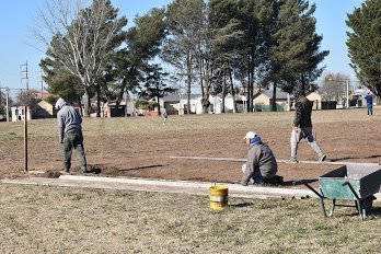 EL MUNICIPIO AVANZA CON LA OBRA DEL PLAYÓN DEPORTIVO EN EL PREDIO DE LA ESCUELA DE EDUCACIÓN TÉCNICA