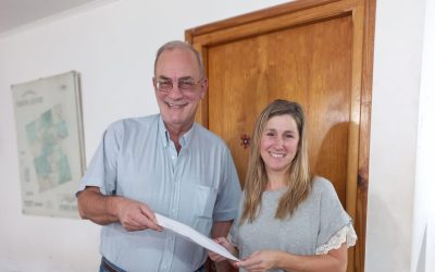 PREMIOS ESTÍMULO: OTRAS DOS VECINAS GANADORAS DEL TERCER Y ÚLTIMO SORTEO DEL AÑO SE ACERCARON HOY (LUNES) AL MUNICIPIO A RETIRAR SUS PREMIOS