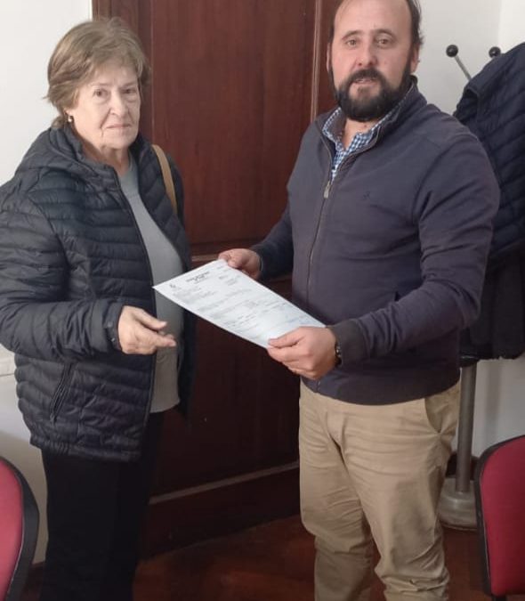 PREMIOS ESTÍMULO: EL MUNICIPIO ENTREGÓ EL PREMIO A OTRA VECINA GANADORA DEL PRIMER SORTEO DEL AÑO