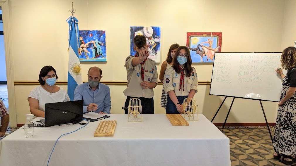 PREMIOS ESTÍMULO: OTRO VECINO GANADOR DEL ÚLTIMO SORTEO DEL AÑO 2021 SE ACERCÓ HOY (JUEVES) AL MUNICIPIO PARA RETIRAR SU PREMIO