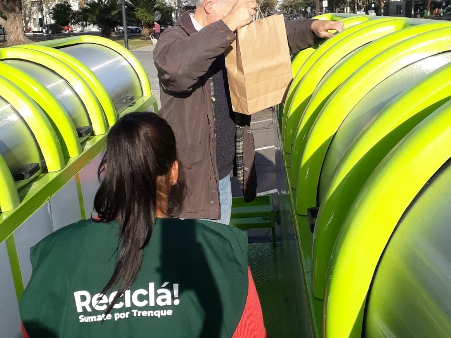 CON LA PUESTA EN MARCHA DEL PUNTO VERDE MÓVIL, ARRANCA EL PROGRAMA TRENQUE RECICLA Y LOS BENEFICIOS PARA LOS VECINOS/AS QUE SE SUMEN