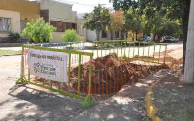 Se realiza un recambio de cañería en la red cloacal