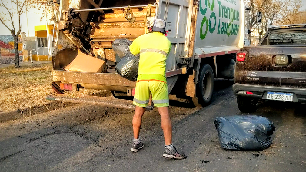 ESTA NOCHE (VIERNES) NO HABRÁ RECOLECCIÓN DE RESIDUOS EN ÁREA URBANA, PERO EL SERVICIO SE PRESTARÁ MAÑANA (SÁBADO) EN HORARIO ESPECIAL A PARTIR DE LAS 7