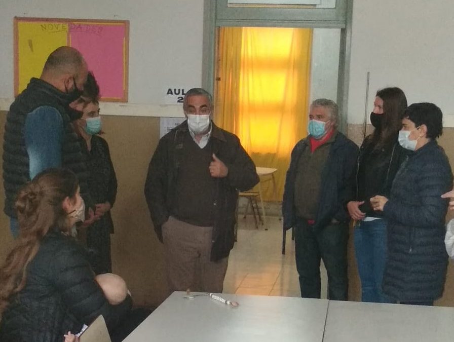 EL INTENDENTE RECORRIÓ LA OBRA DEL INSTITUTO Nº 40 Y SE REUNIÓ CON AUTORIDADES PARA AVANZAR EN UN PROYECTO MÁS AMBICIOSO