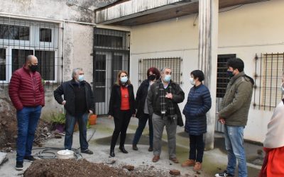 EL INTENDENTE MIGUEL FERNÁNDEZ RECORRIÓ LAS OBRAS QUE EL MUNICIPIO LLEVA ADELANTE EN DISTINTAS ESCUELAS