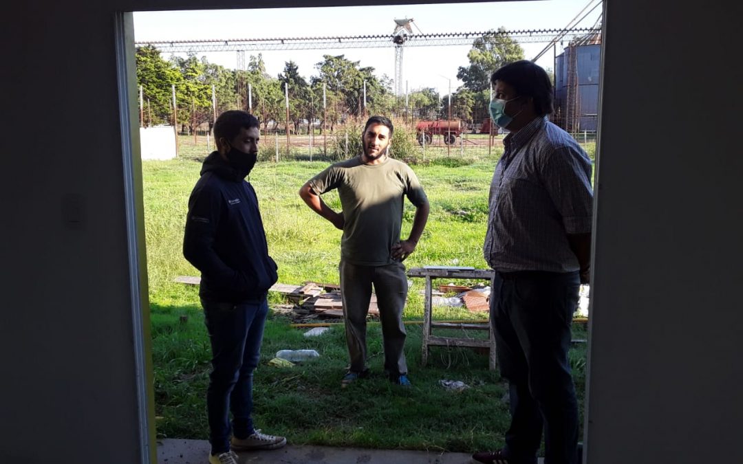 EL INTENDENTE INTERINO, ESTEBAN VIDAL, RECORRIÓ OBRAS DE VIVIENDAS Y DESAGÜES QUE EL MUNICIPIO ESTÁ LLEVANDO ADELANTE EN LAS LOCALIDADES DE GARRÉ Y GIRODÍAS