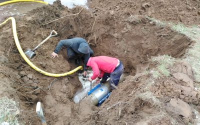 TRAS LA REPARACIÓN DE UN CAÑO TRONCAL, COMIENZA A RESTABLECERSE EN FORMA GRADUAL EL SUMINISTRO DE AGUA