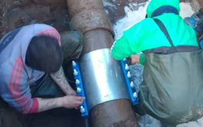 SE REALIZÓ LA REPARACIÓN DE UN CAÑO DE AGUA EN MONFERRAND Y PASTEUR Y PARA ESTA TARDE QUEDARÁ NORMALIZADO EL SERVICIO EN LOS DOMICILIOS