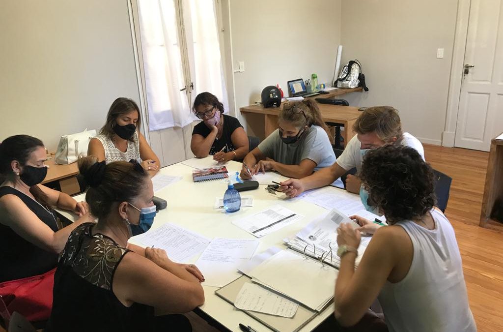 LA COMISIÓN EVALUADORA SE REUNIÓ Y DEFINIÓ LOS INGRESOS PARA LAS DOS CASAS DE ESTUDIANTES EN LA PLATA Y LA DE TRENQUE LAUQUEN