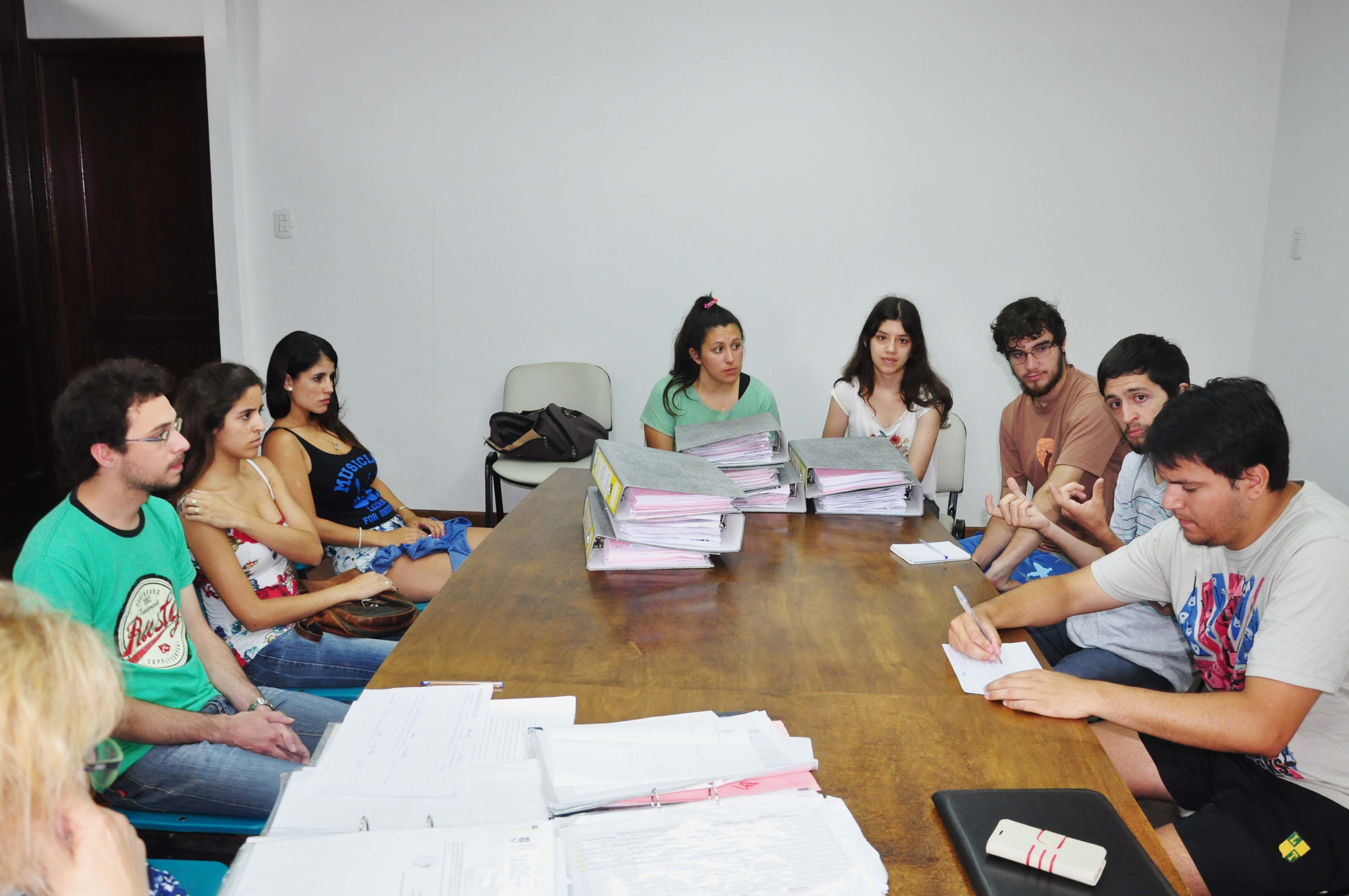 Reunión por residencia en la Casa del Estudiante de La Plata