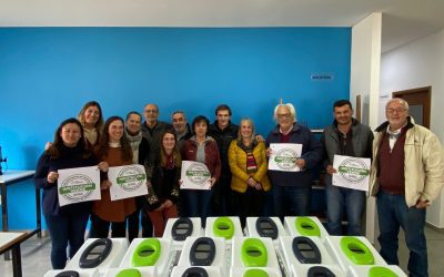 EL INTENDENTE PARTICIPÓ DE LA REUNIÓN DE LA JUNTA PROMOTORA DE LA AGENDA TL 2030: SE ENTREGARON CESTOS DE SEPARACIÓN DE RESIDUOS A INSTITUCIONES