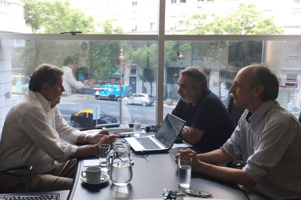 Fernández presentó proyectos de modernización y capacitación al Ministro Elustondo