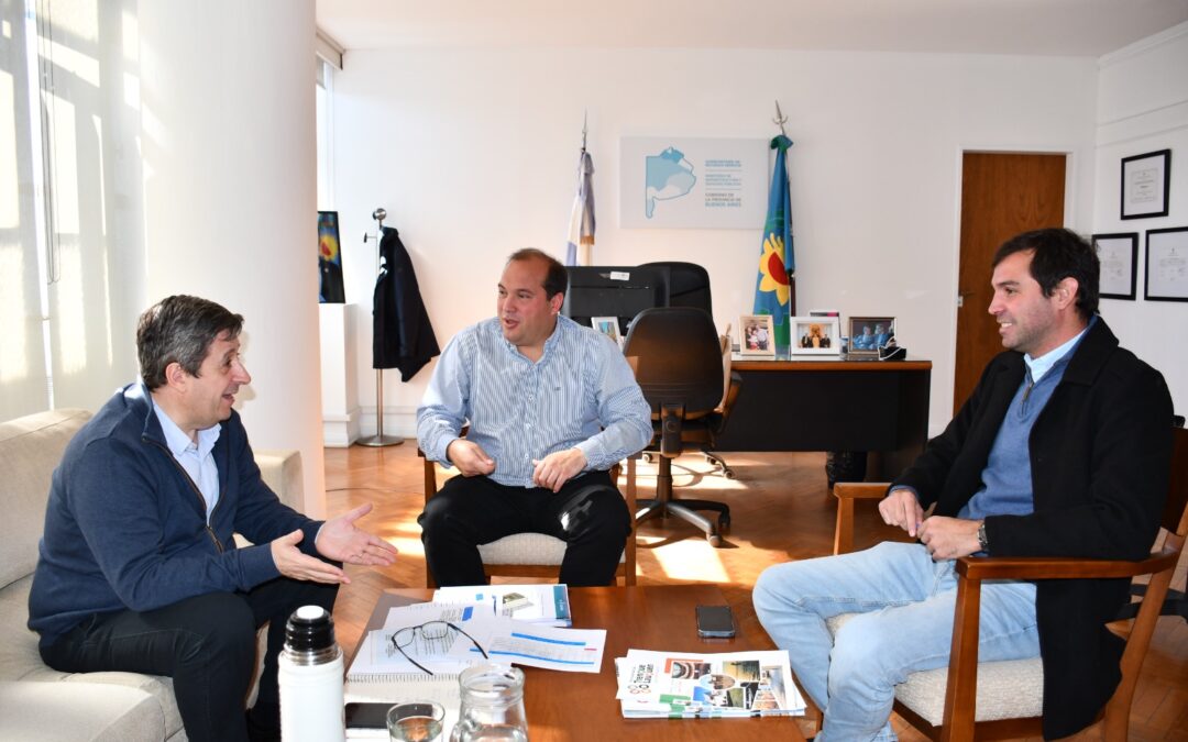 EL INTENDENTE FRANCISCO RECOULAT SE REUNIÓ CON NÉSTOR ÁLVAREZ, SUBSECRETARIO DE RECURSOS HÍDRICOS DE LA PROVINCIA