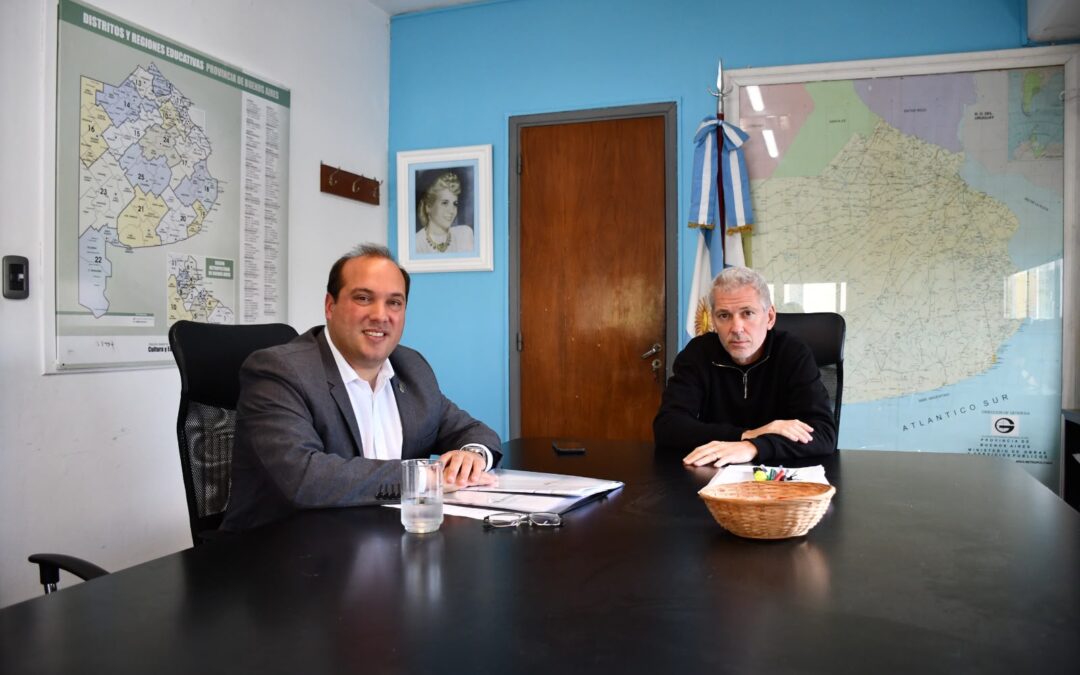 EL INTENDENTE SE REUNIÓ CON AUTORIDADES PROVINCIALES PARA REPASAR LOS AVANCES DE LAS OBRAS EDUCATIVAS Y GESTIONAR NUEVOS PROYECTOS PARA EL DISTRITO