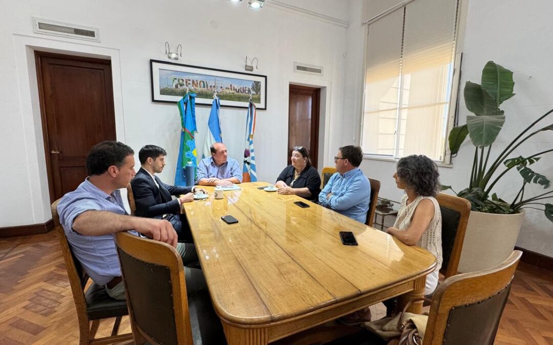 EL INTENDENTE FRANCISCO RECOULAT RECIBIÓ AL DIRECTOR PROVINCIAL DEL REGISTRO DE LA PROPIEDAD POR EL PROGRAMA “PROTEGÉ TU VIVIENDA”