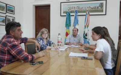 EL INTENDENTE FRANCISCO RECOULAT RECIBIÓ A AUTORIDADES DEL COLEGIO DE TRABAJADORES SOCIALES