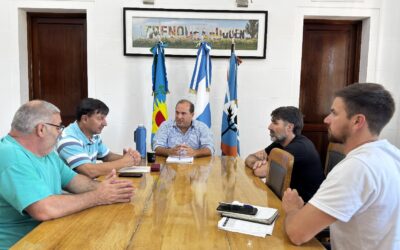 EL INTENDENTE FRANCISCO RECOULAT SE REUNIÓ CON EL NUEVO PRESIDENTE DE LA LIGA TRENQUELAUQUENSE DE FÚTBOL