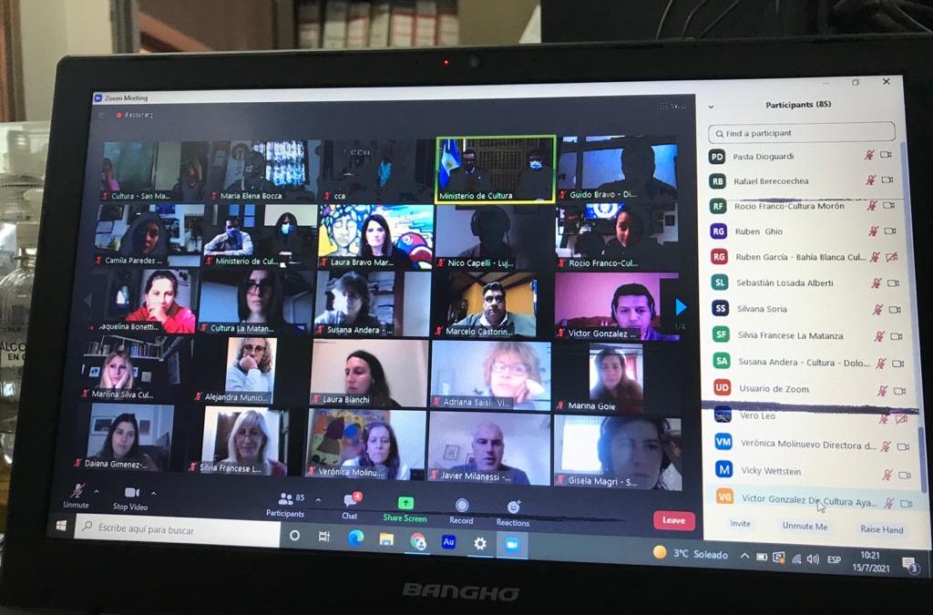LA DIRECTORA DE CULTURA, MARÍA ELENA BOCCA, PARTICIPÓ DE UNA REUNIÓN, VÍA ZOOM, CON LOS MINISTROS TRISTÁN BAUER Y AUGUSTO COSTA