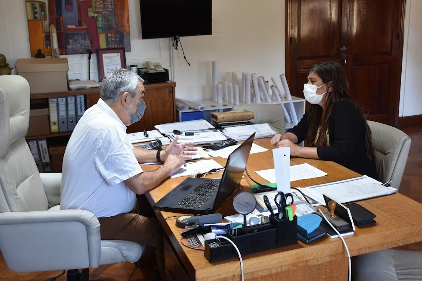 EL INTENDENTE FERNÁNDEZ RECIBIÓ HOY (JUEVES) A LA CONCEJAL BADINO PARA ANALIZAR LA PRESENTACIÓN DE PROYECTOS EN EL PROGRAMA MUNICIPIOS EN PIE
