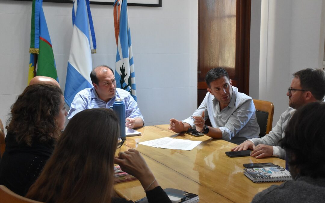 REUNIÓN DE TRABAJO ENTRE LOS INTENDENTES DE TRENQUE LAUQUEN Y DE TRES LOMAS