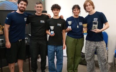 EL EQUIPO DE ROBÓTICA DEL POLO CIENTÍFICO TECNOLÓGICO VOLVIÓ A BRILLAR: DOS CAMPEONES NACIONALES Y PODIO COMPLETO EN CARRERAS PRO EN PARANÁ