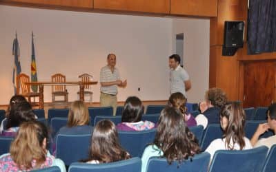 El biólogo Boechi brindó una charla para estudiantes secundarios