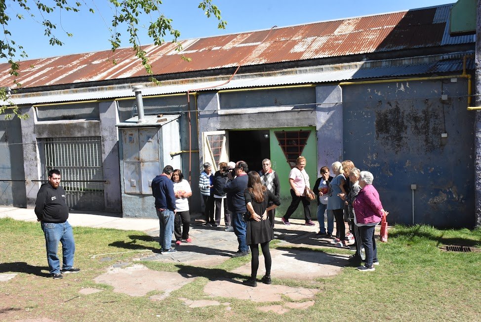 MES DE LA SALUD MENTAL: USUARIOS DEL TALLER ROMPIENDO CADENAS COMPARTIERON UNA ACTIVIDAD CON QUIENES PARTICIPAN DEL PRAM EN LA SEDE DE BARRIO ALEGRE