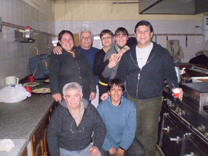 Abuelos del Castella compitieron en sapo