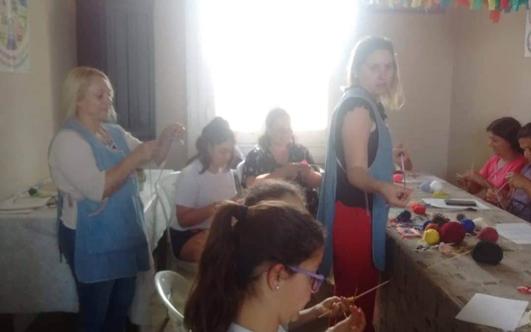 UN TALLER DE MANDALAS CERRÓ EN GIRODÍAS EL CICLO 2019 DE LA SEMANA DE LAS ARTES, QUE ROTÓ POR TODAS LAS SEDES DE LA ESCUELA MUNICIPAL