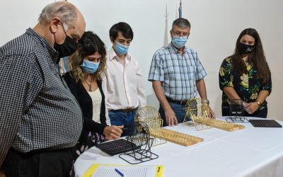 EL MUNICIPIO REALIZÓ HOY (VIERNES) EL SORTEO DE LAS BICICLETAS, CELULARES Y TABLETS ENTRE LOS CHICOS/AS QUE SE VACUNARON CONTRA EL COVID-19