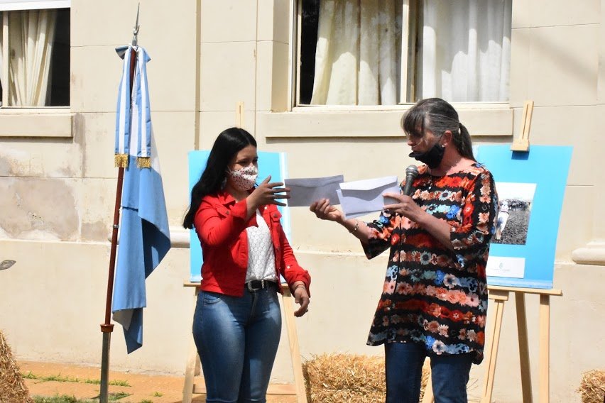 FIESTA DE LA TRADICIÓN: HUBO EXPOSICIÓN DE OBJETOS DE LOS MUSEOS, DANZAS Y ENTREGA DE PREMIOS DE LOS CONCURSOS ORGANIZADOS POR EL ÁREA DE CULTURA