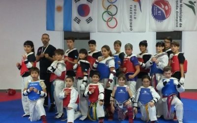 ALUMNOS/AS DE LA ESCUELA MUNICIPAL DE TAEKWONDO OLÍMPICO LOGRARON PODIOS Y PASES DIRECTOS AL NACIONAL, LUEGO DE COMPETIR EN EL PROVINCIAL DE GENERAL ACHA