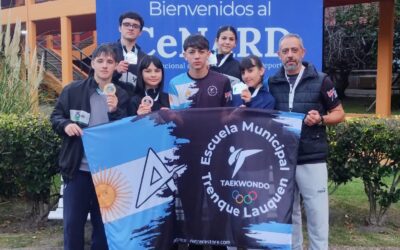 LA ESCUELA MUNICIPAL DE TAEKWONDO CONQUISTÓ 1 MEDALLA DE ORO, 4 DE PLATA Y 1 DE BRONCE EN EL TORNEO NACIONAL APERTURA 2026 EN EL CENARD