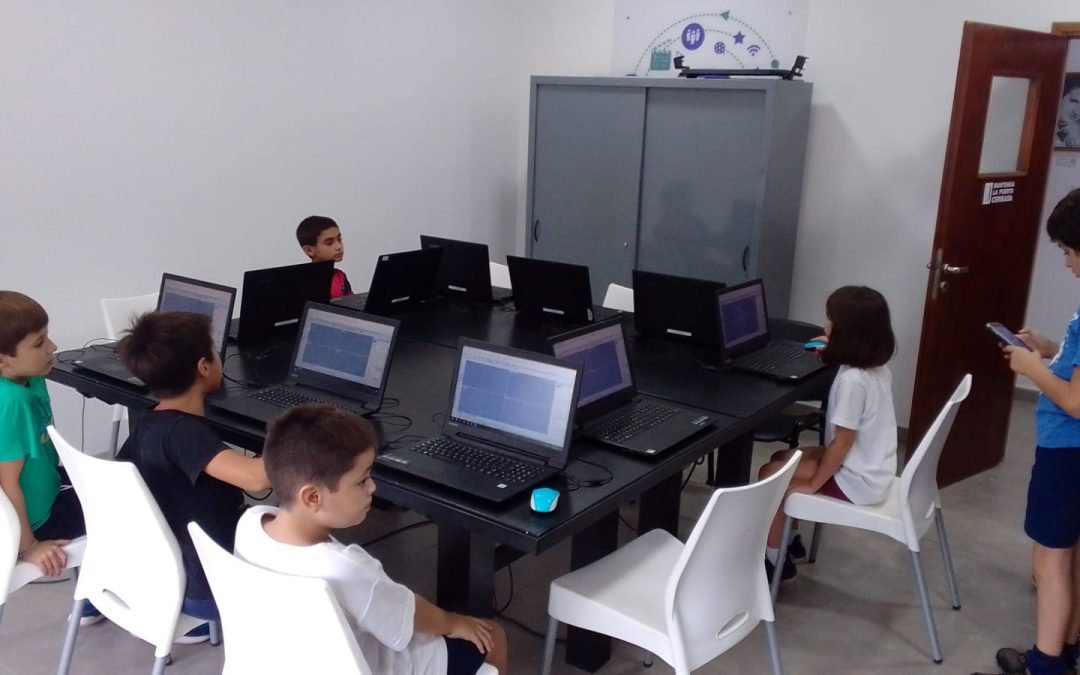 TALLER DE DISEÑO E IMPRESIÓN 3D Y UN CURSO DE PROGRAMACIÓN PARA CHICAS, PROPUESTAS DEL POLO CIENTÍFICO TECNOLÓGICO