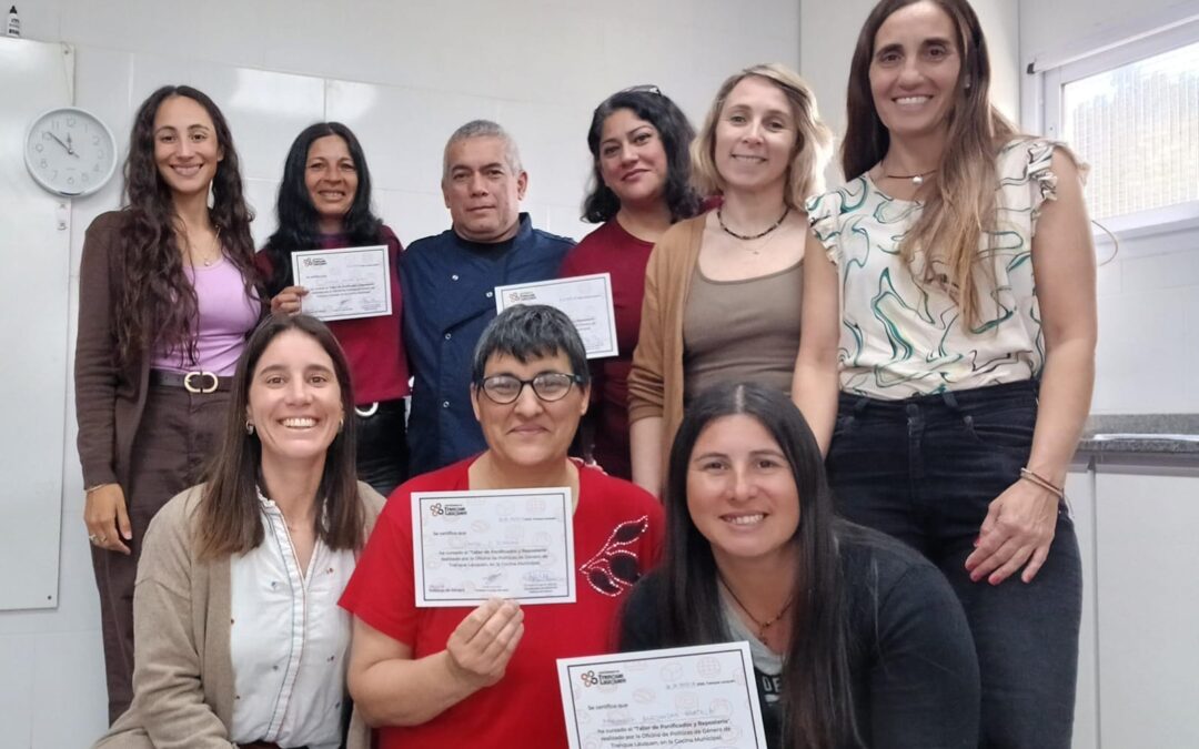 CON LA ENTREGA DE CERTIFICADOS, CULMINÓ EL PRIMER GRUPO DEL TALLER DE PANIFICADOS COORDINADO POR LA OFICINA DE POLÍTICAS DE GÉNERO